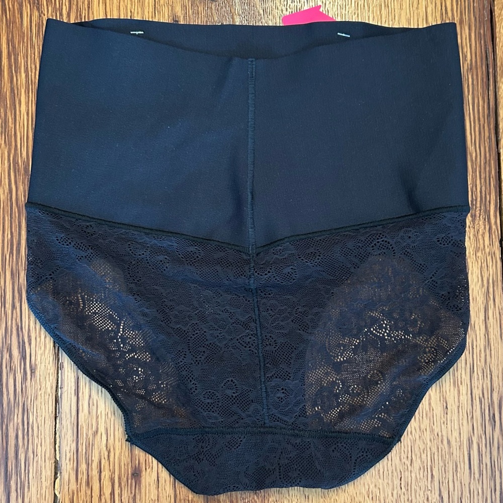 Maidenform Women's Tame Your Tummy 2 Shaping Brief Women’s SZ Small Black NEW - Picture 4 of 5